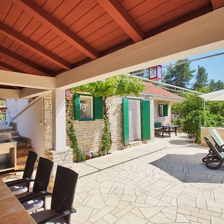 Holiday Home Liberan Vela Luka Exterior photo